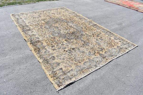 6.3 ft. x 9.3 ft. Vintage Turkish Rug TR01197 Image 3