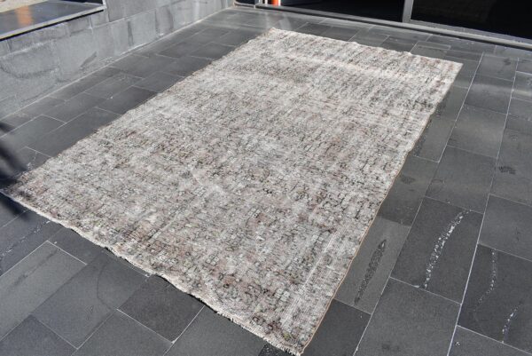 6.3 ft. x 9.9 ft. Vintage Turkish Rug TR01207 Image 1