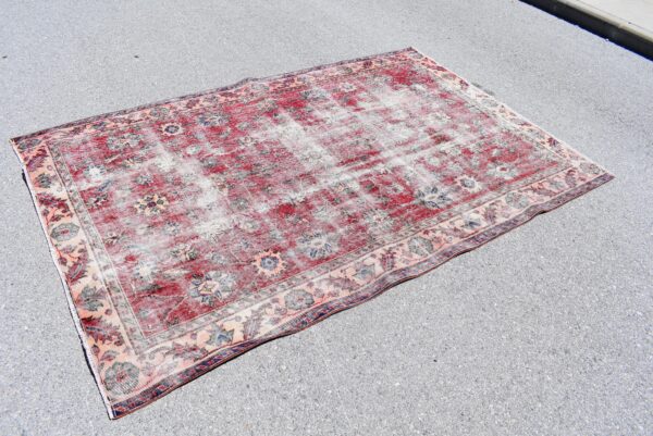 5.3 ft. x 8.1 ft. Vintage Turkish Rug TR01357 Image 1