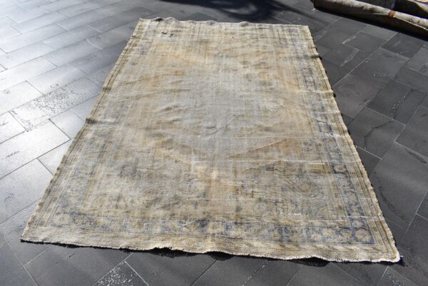 5.7 ft. x 8.5 ft. Vintage Turkish Rug TR01407 Image 2