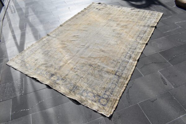 5.7 ft. x 8.5 ft. Vintage Turkish Rug TR01407 Image 1
