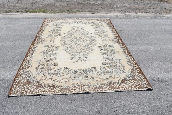 5.8 ft. x 9.5 ft. Vintage Turkish Rug TR01417 Image 2
