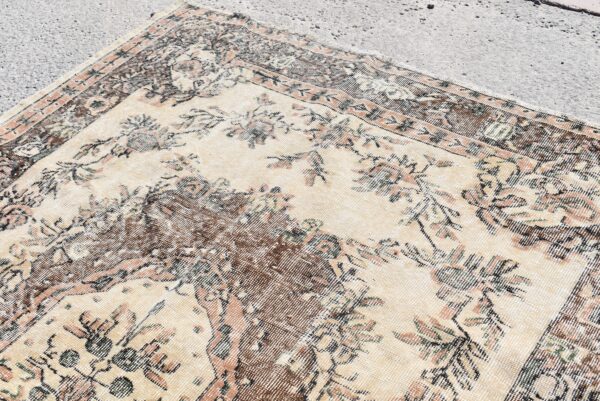 5.7 ft. x 8.9 ft. Vintage Turkish Rug TR01457 Image 4