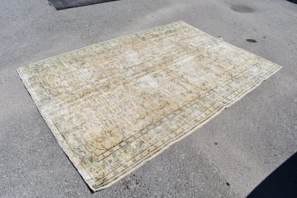 6 ft. x 8.5 ft. Vintage Turkish Rug TR01487 Image 1