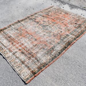 5.2 ft. x 8.2 ft. Vintage Turkish Rug TR01557 Image 1