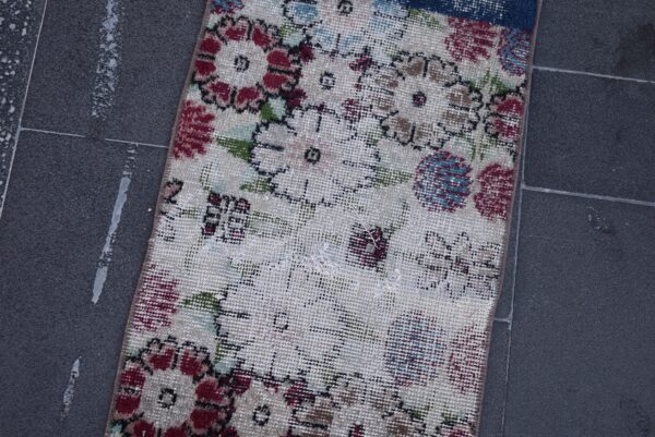 2 ft. x 2.7 ft. Vintage Turkish Rug TR01577 Image 4