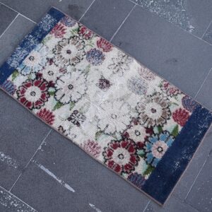 2 ft. x 2.7 ft. Vintage Turkish Rug TR01577 Image 1