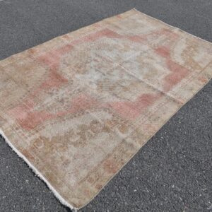 4.3 ft. x 7 ft. Vintage Turkish Rug TR01657 Image 1
