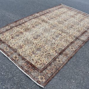 5.2 ft. x 8.7 ft. Vintage Turkish Rug TR01667 Image 1