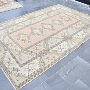 6.4 ft. x 9.6 ft. Vintage Turkish Rug TR01687 Image 1
