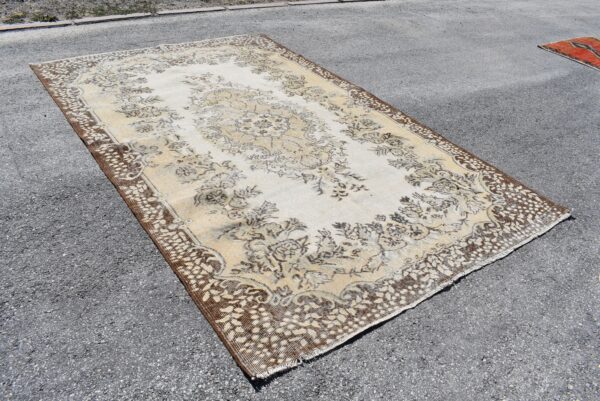 6 ft. x 9.1 ft. Vintage Turkish Rug TR01717 Image 3