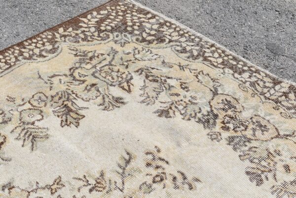 6 ft. x 9.1 ft. Vintage Turkish Rug TR01717 Image 4