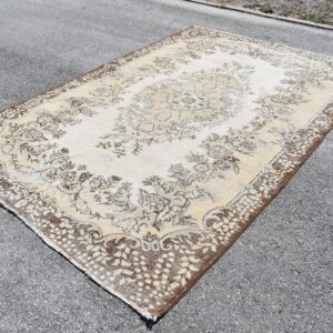 6 ft. x 9.1 ft. Vintage Turkish Rug TR01717 Image 1