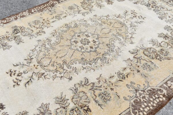 6 ft. x 9.1 ft. Vintage Turkish Rug TR01717 Image 5