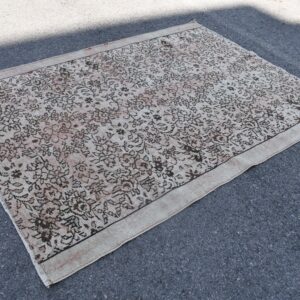 5.8 ft. x 8 ft. Vintage Turkish Rug TR01767 Image 1