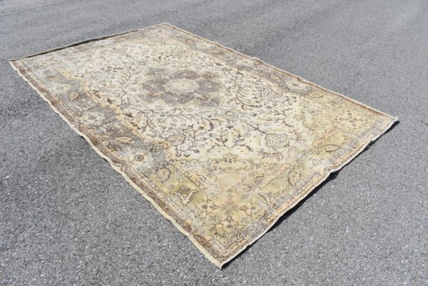 6.8 ft. x 10.5 ft. Vintage Turkish Rug TR01797 Image 2