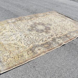 6.8 ft. x 10.5 ft. Vintage Turkish Rug TR01797 Image 1