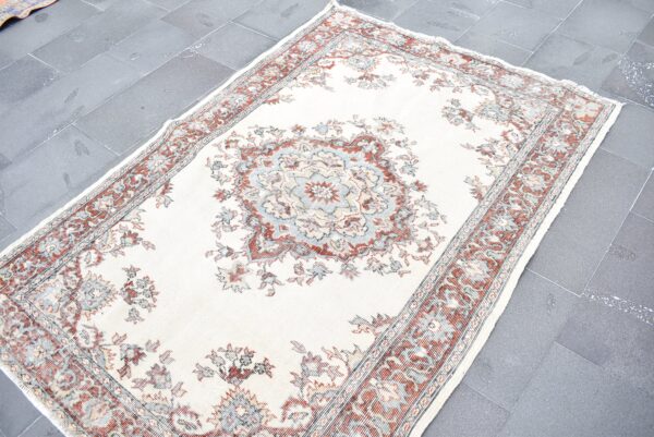 4.3 ft. x 6.4 ft. Vintage Turkish Rug TR01827 Image 4