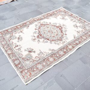 4.3 ft. x 6.4 ft. Vintage Turkish Rug TR01827 Image 1