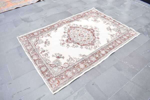 4.3 ft. x 6.4 ft. Vintage Turkish Rug TR01827 Image 1