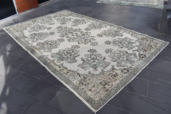 7.4 ft. x 11.9 ft. Vintage Turkish Rug TR02047 Image 1