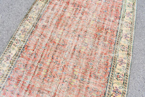 5 ft. x 8.1 ft. Vintage Turkish Rug TR02267 Image 5