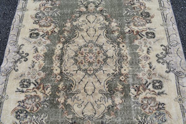 5.6 ft. x 9.6 ft. Vintage Turkish Rug TR02417 Image 4