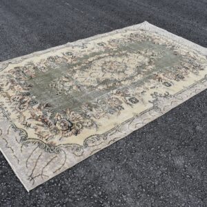 5.6 ft. x 9.6 ft. Vintage Turkish Rug TR02417 Image 1