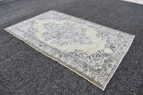 6 ft. x 9.4 ft. Vintage Turkish Rug TR02427 Image 3