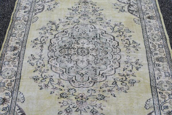 6 ft. x 9.4 ft. Vintage Turkish Rug TR02427 Image 4
