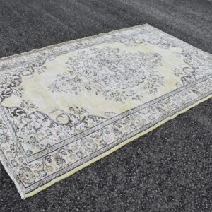 6 ft. x 9.4 ft. Vintage Turkish Rug TR02427 Image 1