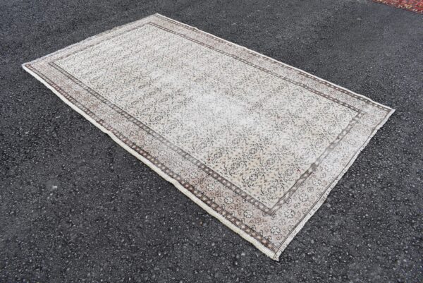 5.1 ft. x 8.6 ft. Vintage Turkish Rug TR02467 Image 3