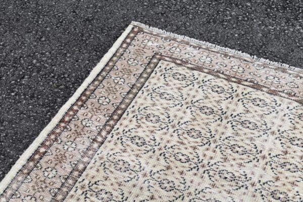 5.1 ft. x 8.6 ft. Vintage Turkish Rug TR02467 Image 6