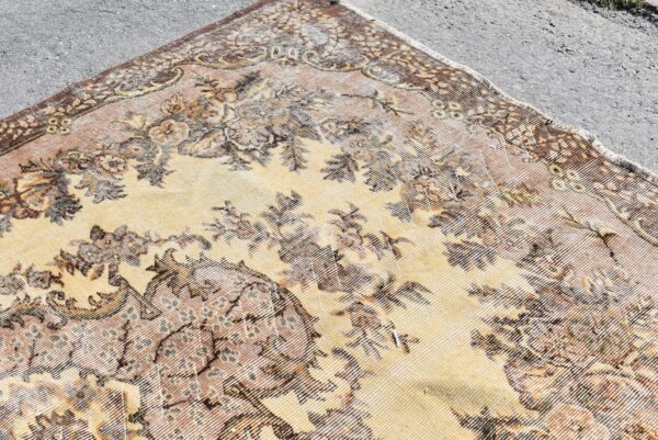 5.5 ft. x 7.5 ft. Vintage Turkish Rug TR02527 Image 4