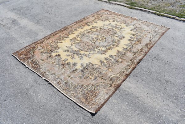 5.5 ft. x 7.5 ft. Vintage Turkish Rug TR02527 Image 1