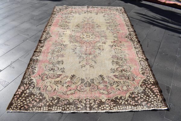 5.9 ft. x 9.6 ft. Vintage Turkish Rug TR02547 Image 2