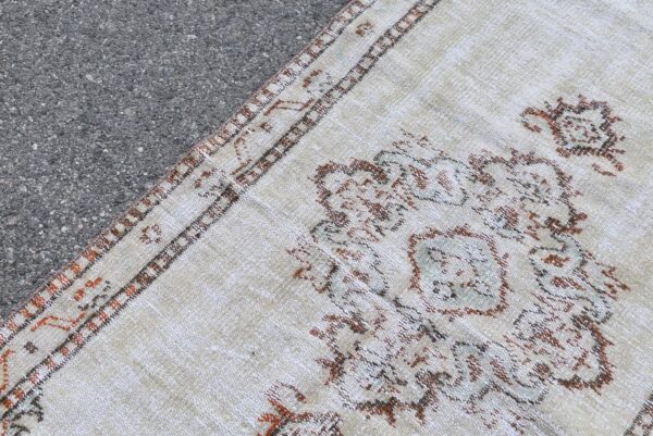 3 ft. x 6 ft. Vintage Turkish Rug TR02637 Image 5