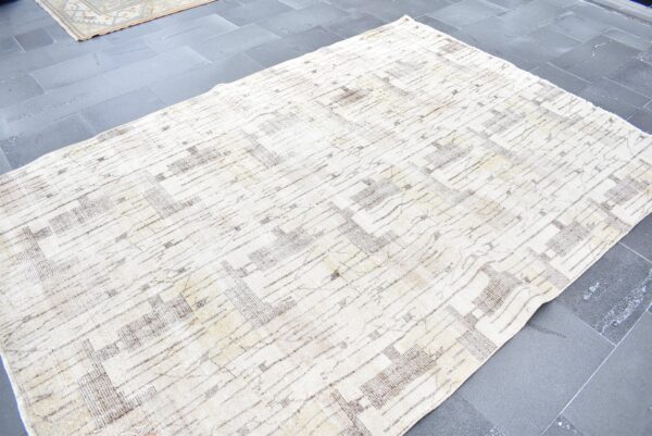 6.8 ft. x 8.8 ft. Vintage Turkish Rug TR02887 Image 4