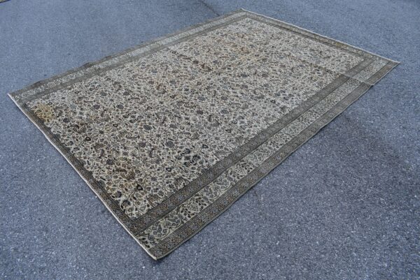 6.4 ft. x 9.2 ft. Vintage Turkish Rug TR03157 Image 2