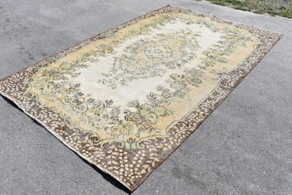 5.7 ft. x 9 ft. Vintage Turkish Rug TR03477 Image 1