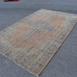 5.6 ft. x 8.8 ft. Vintage Turkish Rug TR03677 Image 1