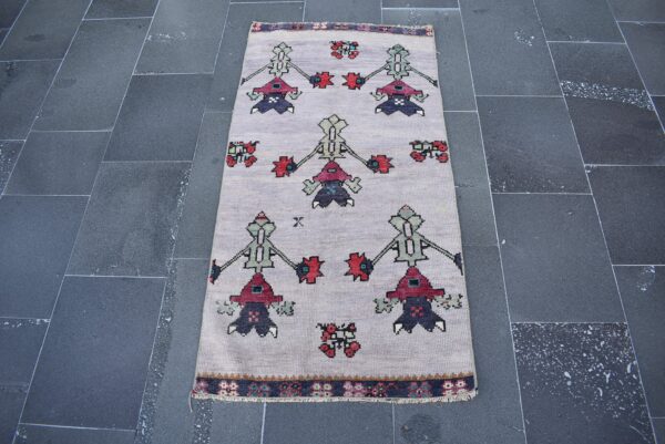 2.3 ft. x 4.5 ft. Vintage Turkish Rug TR03837 Image 2