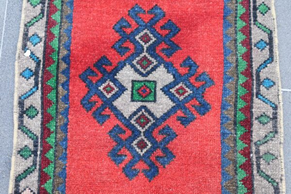 1.5 ft. x 3.4 ft. Vintage Turkish Rug TR03907 Image 6