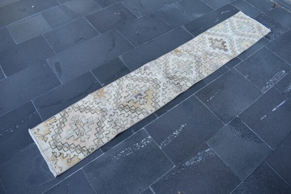 1.1 ft. x 7.1 ft. Vintage Turkish Rug TR03917 Image 1