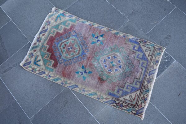 1.6 ft. x 2.8 ft. Vintage Turkish Rug TR03927 Image 3