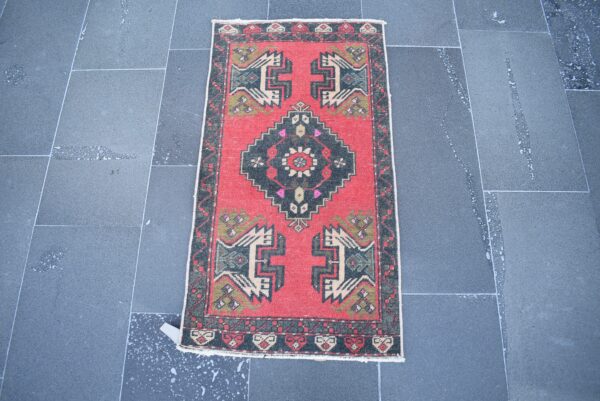 1.8 ft. x 3.3 ft. Vintage Turkish Rug TR03967 Image 2