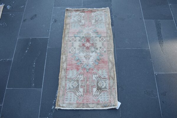 1.5 ft. x 3.1 ft. Vintage Turkish Rug TR03977 Image 2