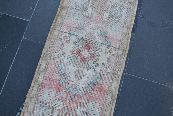 1.5 ft. x 3.1 ft. Vintage Turkish Rug TR03977 Image 5