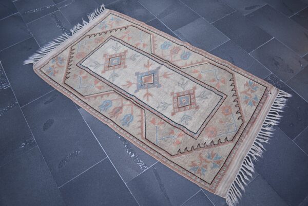 2.8 ft. x 4.8 ft. Vintage Turkish Rug TR04057 Image 3