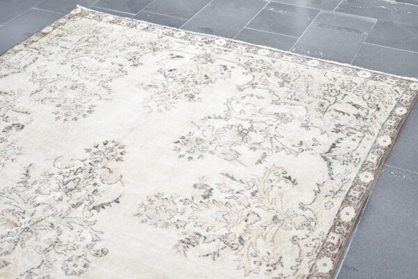 6.5 ft. x 10.6 ft. Vintage Turkish Rug TR04167 Image 4